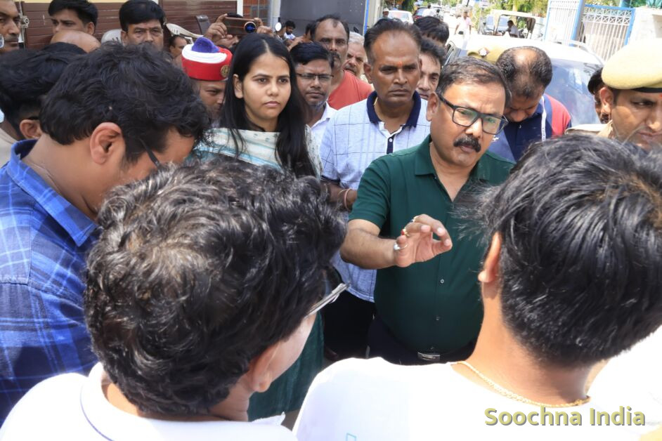 अग्निवीर बनने को देर रात से जुटने लगे अभ्यर्थी, आज लगाएंगे दौड़