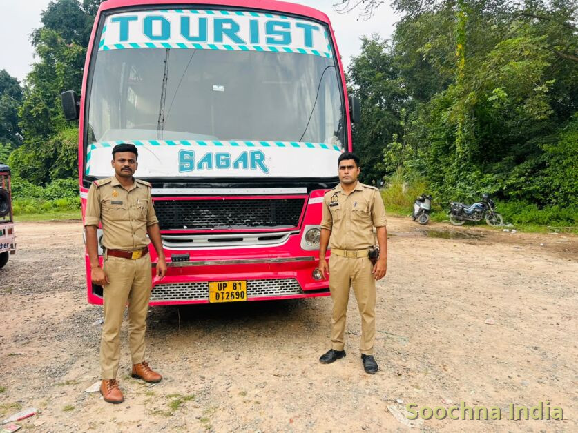 शाहजहांपुर: राज्य कर विभाग की अभिरक्षा से माल समेत गायब हुई बस सात घंटे में बरामद, चालक फरार