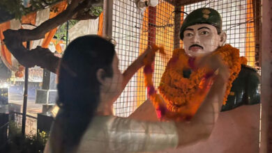 शाहजहांपुर: परमवीर चक्र विजेता शहीद वीर अब्दुल हमीद को दी भावभीनी श्रद्धांजलि