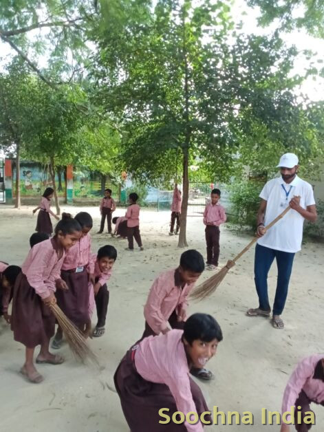 विद्यार्थियों ने लिया स्वच्छता का संकल्प,