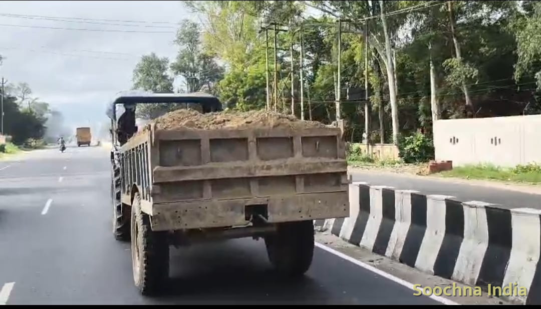 एटा में दिनदहाड़े अवैध खनन का आरोप, वीडियो बनाने पर पत्रकार को धमकाने का दावा,