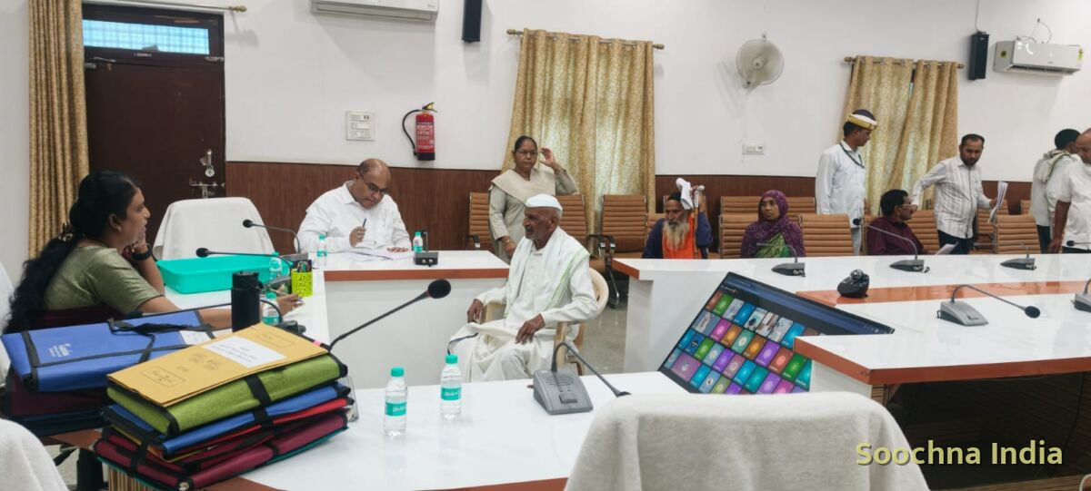 अब अफसरों से शिकायत का हिसाब शिकायतकर्ता के सामने लेंगी डीएम एम. अरुन्मोली,