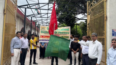 विश्व फार्मासिस्ट दिवस पर निकाली जागरूकता रैली,