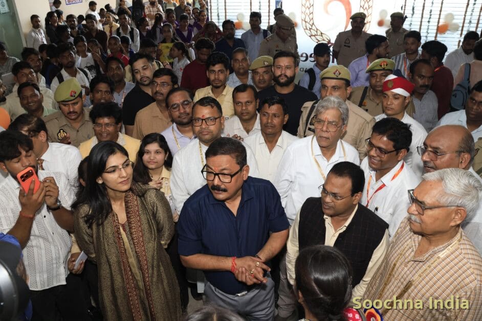 Additional news photo 1
