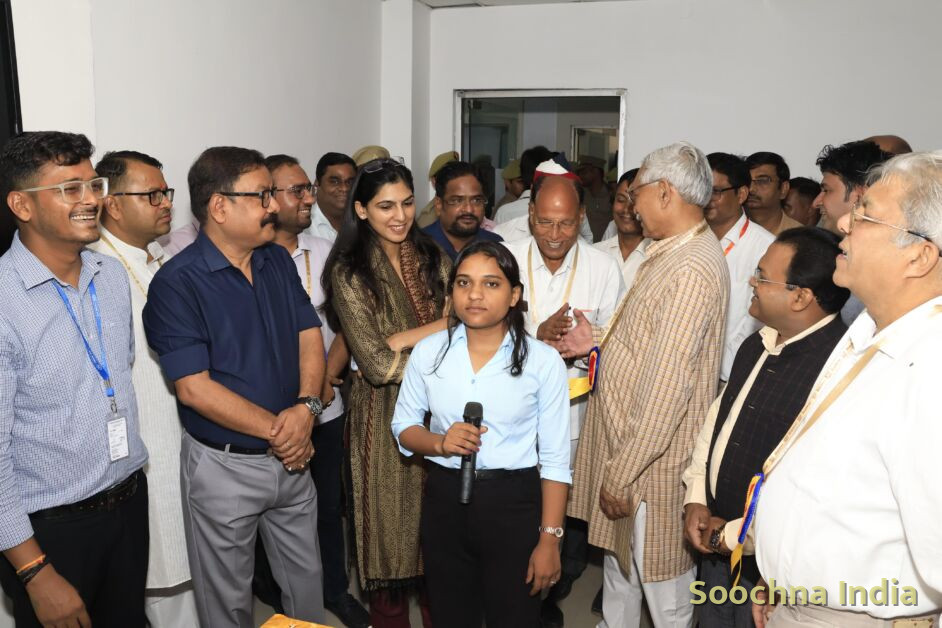 Additional news photo 3