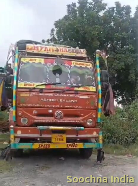 किसानों के पाइप और उपकरण दूसरे जिलों में भेजने का आरोप,